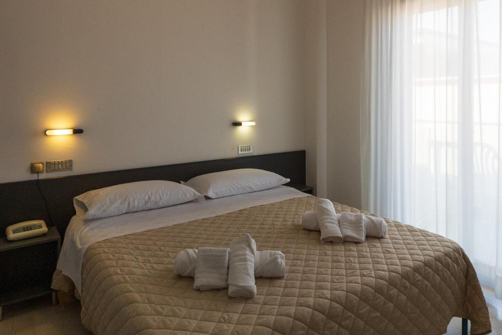Grand Meeting Hotel Rimini Ngoại thất bức ảnh